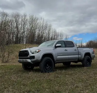 2018 Toyota Tacoma TRD Sport Double Cab Long Box (6 Feet) 192000km. We’ve owned this truck for the l...