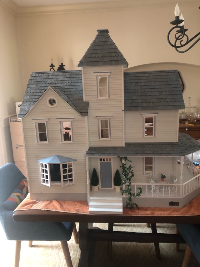 Little Dollhouse Company Victorian Style & Miniature Furniture Toys