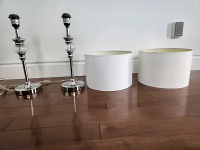 Lampes de table (2) blanches, View more