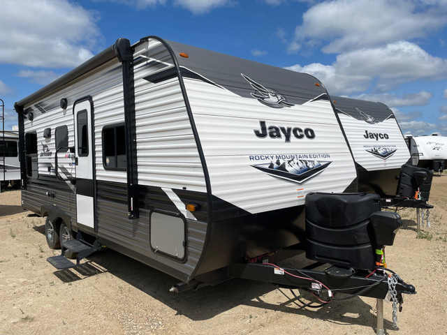 BRAND NEW 2022 Jayco Jayflight&nbsp;Rocky Mountain 212QBW in Travel Trailers & Campers in Saskatoon - Image 2