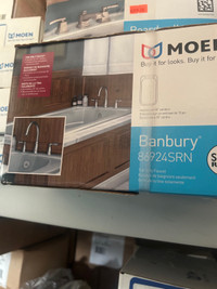 Moen banbury Roman tub faucet with valve new in box 
