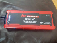 MotoMaster 1200A Booster & Battery Bank