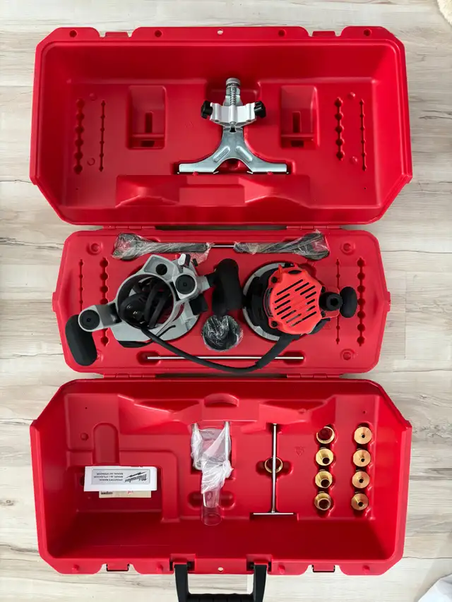 New Milwaukee Router Kit in Power Tools in Hamilton - Image 4