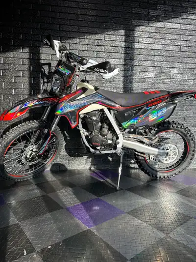 Brand new 250cc 4 stroke 2025 Evoque VQ-250RL Dirt Bikes. Full sized. Great for adults or teens. Has...