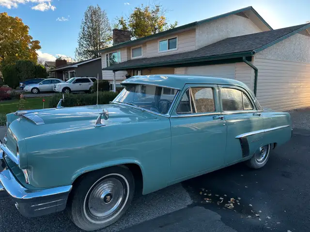 1952 Monarch in Classic Cars in Penticton - Image 3