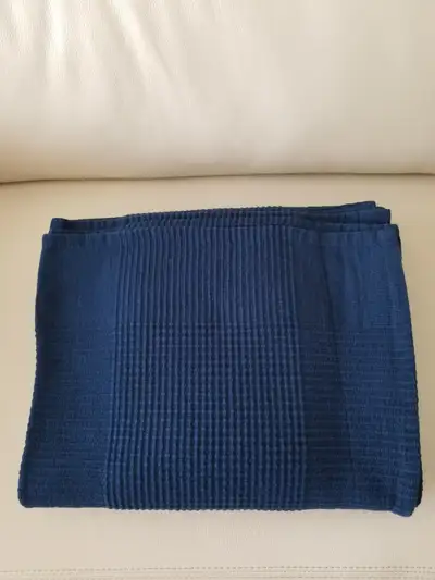 COUVRE- LIT POUR LIT SIMPLE, View more