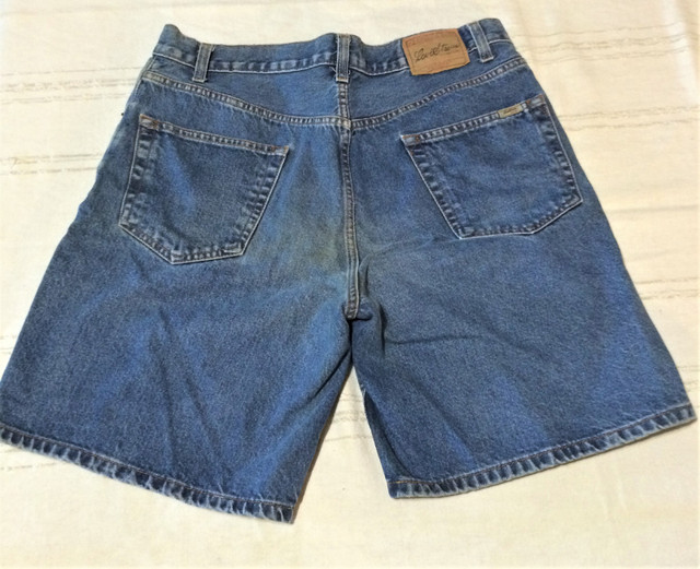 Paire de Jeans Short LEVY' STRAUSS...Neuve jamais porte Size 36 dans Hommes  à Saint-Hyacinthe - Image 3