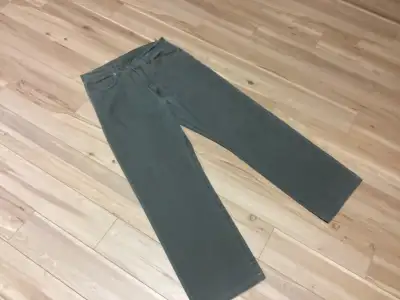 Men’s Red Tag Olive Levi’s., View more