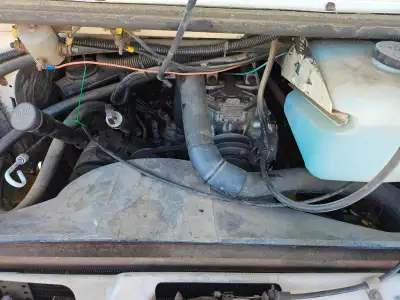1987 Cutaway has been well taken care of. New Awning, Sealed roof- no leaks! The interior has been u...
