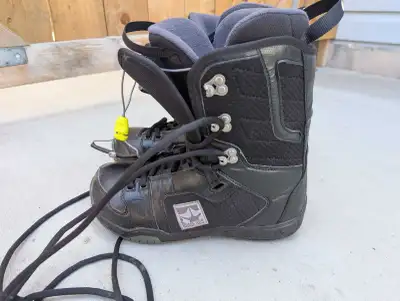 smith snowboard boot size 8 men, View more