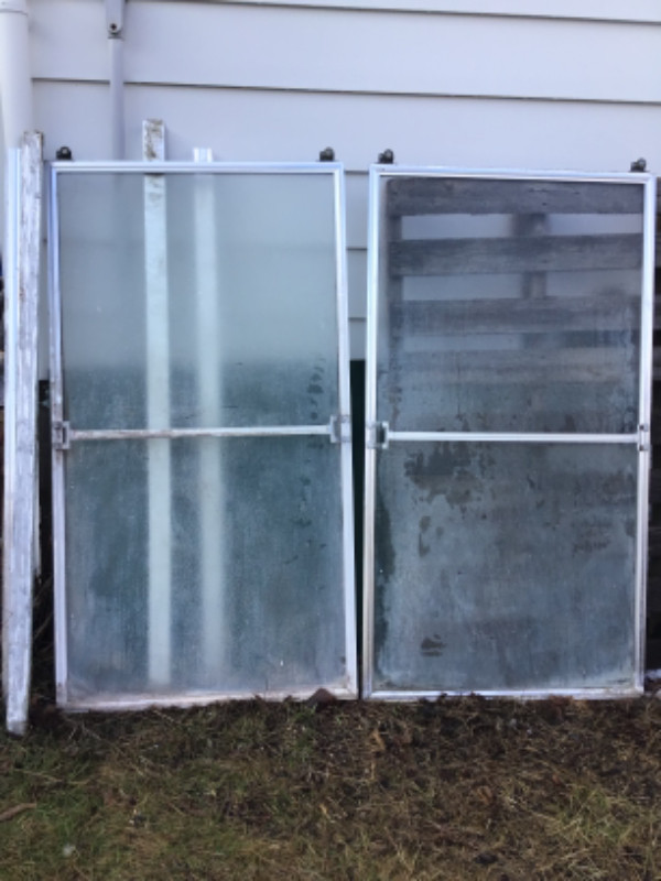 Sliding glass shower doors in Plumbing, Sinks, Toilets & Showers in Kingston