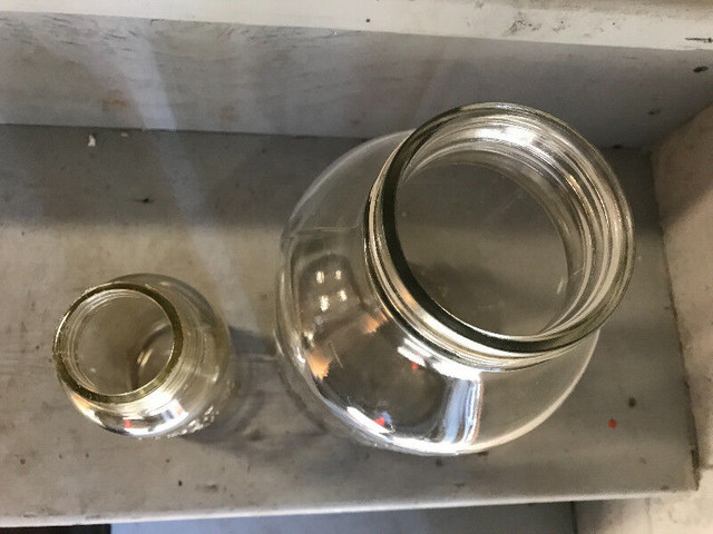2 VINTAGE HORLICK'S MALTED MILK GLASS BOTTLES JARS in Arts & Collectibles in Mississauga / Peel Region - Image 4