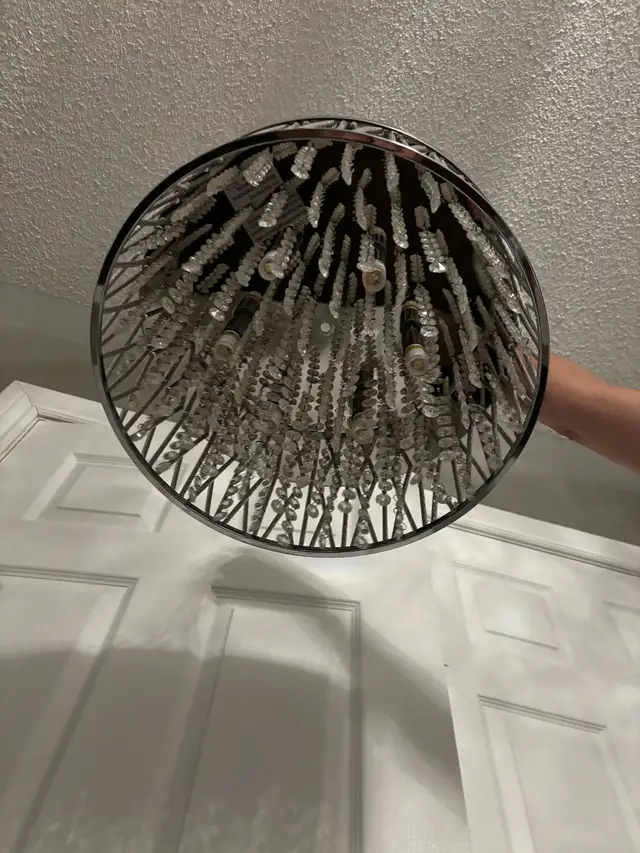 Crystal Light Chandelier in Indoor Lighting & Fans in Markham / York Region - Image 4