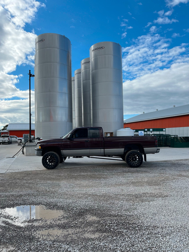 dodge ram 2500 in Cars & Trucks in Owen Sound - Image 3