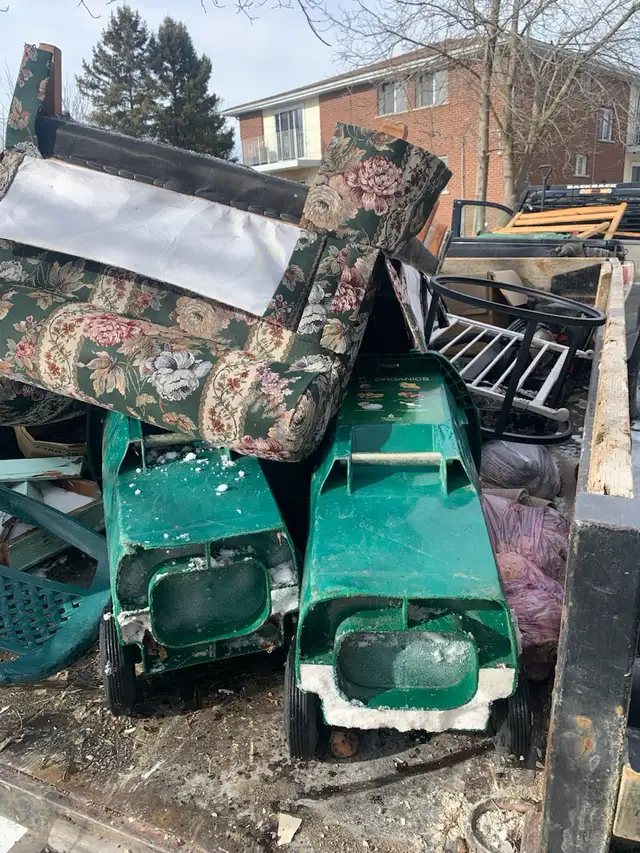 Garbage-Junk Removal 63235292032513123