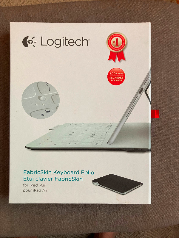 Logitech FabricSkin Keyboard Folio Case i5 For IPAD AIR in iPad & Tablet Accessories in City of Toronto