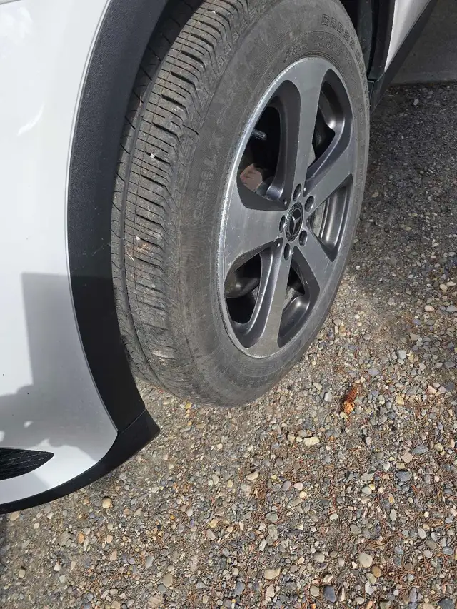 2019 Mercedes Benz GLC300  All Wheel Drive in Cars & Trucks in Calgary - Image 4