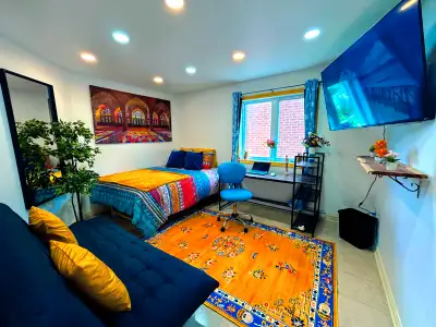 French Version : OFFRE SPÉCIALE : -50% SUR LE 1er MOIS DE LOYER ! ✔ Chambre moderne avec canapé-lit...