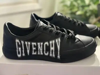 Givenchy Men's Sneakers – Black &White – Size 43EU/9 – Authentic, View more