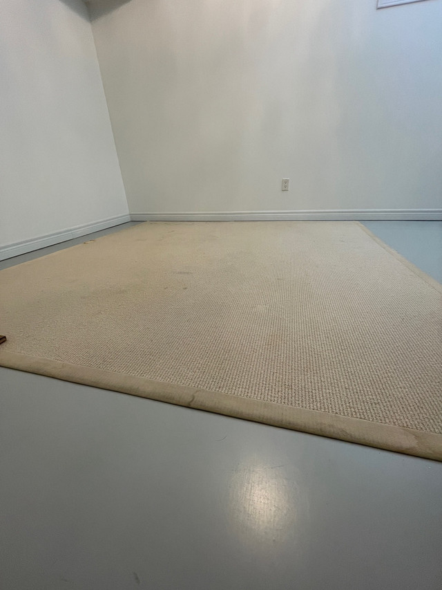 Free. 100% wool rug 8’ x 8’  cream colour  in Rugs, Carpets & Runners in City of Toronto - Image 2