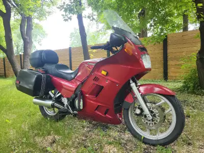 Runs, drives and starts great. Lots of storage. Great for sport touring. Used for short, long trips...