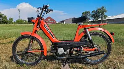 1978 SACHS Moppet, Made in Germany. 50cc sachs 504 engine with automatic transmission. Street legal...