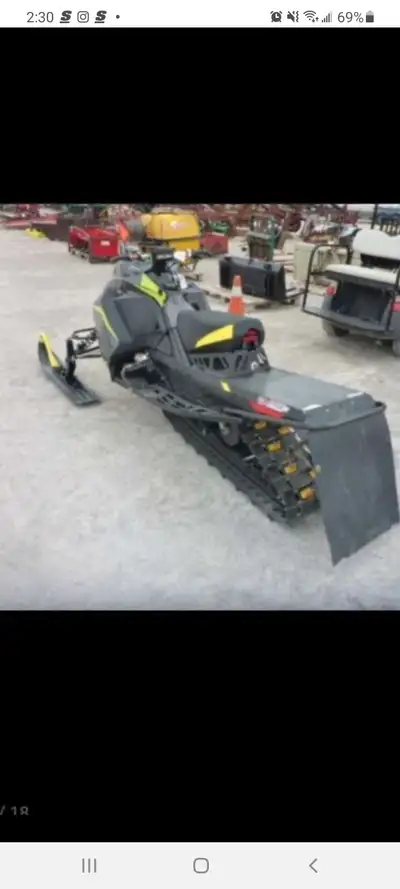Selling my basically brand new 2021 mxz600 rs for 9000. Selling because i never get the time to use...