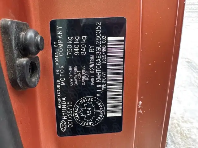 2016 Hyundai Veloster in Cars & Trucks in Saskatoon - Image 11