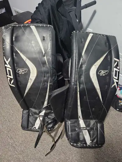 34" RBK Goalie pads, View more