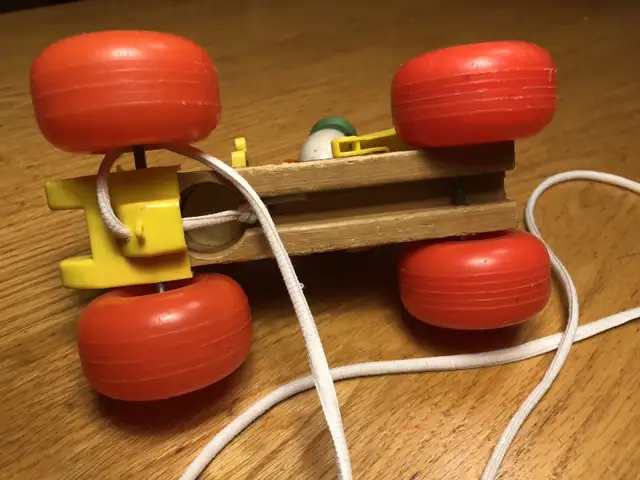 Vintage Fisher Price Jolly Jalopy Pull Toy (#724) in Toys & Games in Kitchener / Waterloo - Image 9