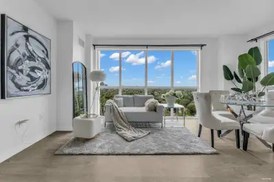 Etobicoke one year luxury new condo 2 bedroom and 2bathroom with parking space and Locker for rent....
