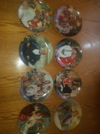 ANNIE Collector plates SET of 8