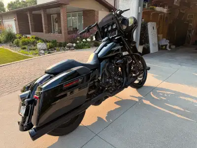 2015 Street Glide Special 53,000kms 103HO twin cam Stage 1- screaming eagle intake with Reinhart tru...