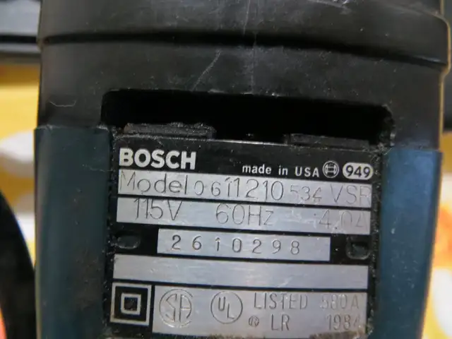 Bosch hammer drill VSR 11210 Bulldog with sds carbide bits in Power Tools in Windsor Region - Image 6