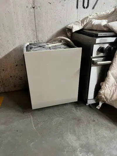 Miele dishwasher 2 panel ready g1180scvi 750.00 each 12 years ol, View more