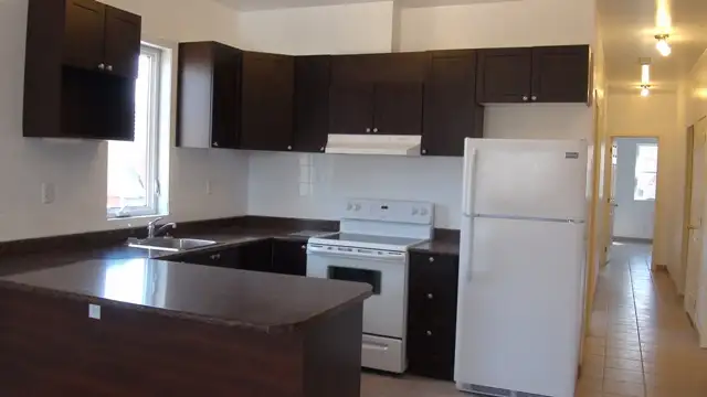 3 Bedrooms apartment for Rent in Downtown Ottawa