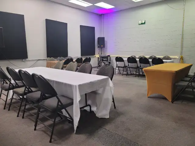 Party Room Available64520063552257120