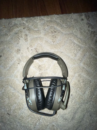  Turtle Beach headphones 