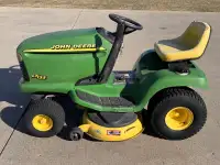 John Deere LT155 Lawn tractor mower 