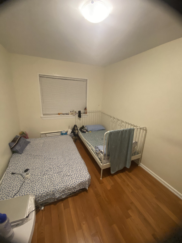 Rent for Female near Humber Lakeshore Campus in Room Rentals & Roommates in City of Toronto - Image 2