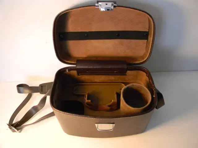 Camera case in Cameras & Camcorders in Winnipeg - Image 3