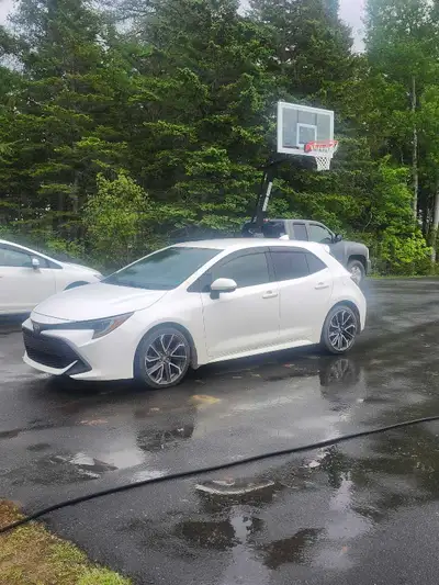 Toyota corolla se hatchback 2019 automatique a vendre ou echange pour truck ford 2015+ ou auto plus...