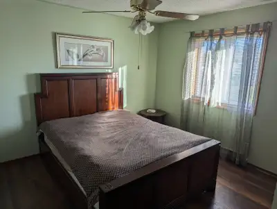 Short term Student room for rent in a quiet country home. Located north of town(15min drive to colle...