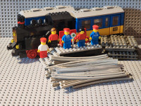 Lego SYSTEM 7710 Push - Along Passenger Steam Train