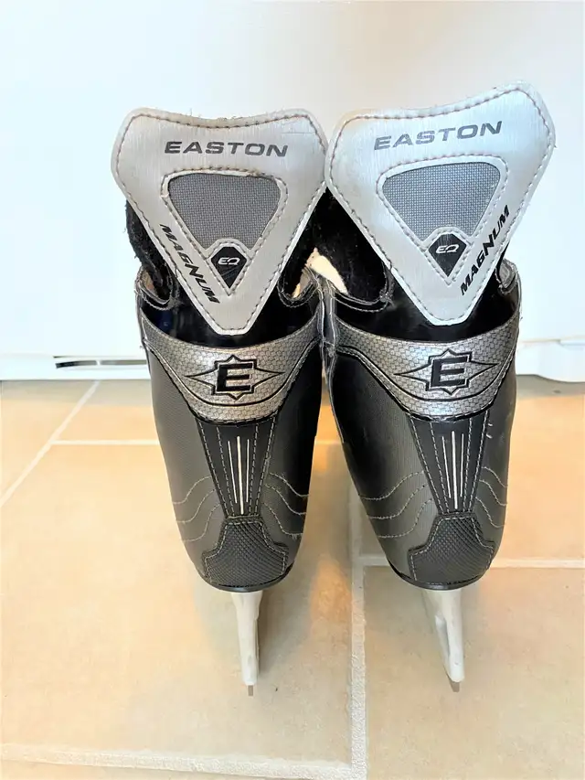 Easton Hockey Skates Patins Mens Shoe Size 8.0-8.5 US Hommes63009266961281124