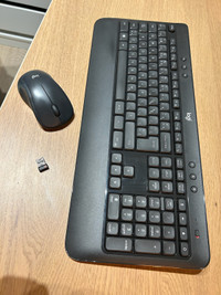 [Few Months Old] Set of Logitech keyboard & Mouse wireless