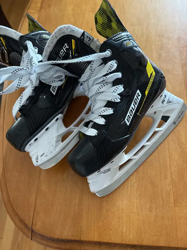 Bauer Supreme skates 63860081373313120