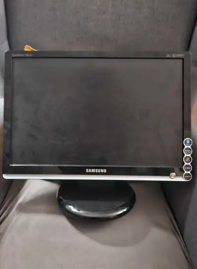 Samsung SyncMaster Monitor, View more