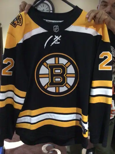 Signed jersey brand new with tags size Large