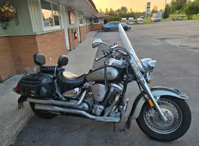 Reliable and comfortable ride. 130,000kms Needs some tidying up. Hence price. I'm getting too old fo...
